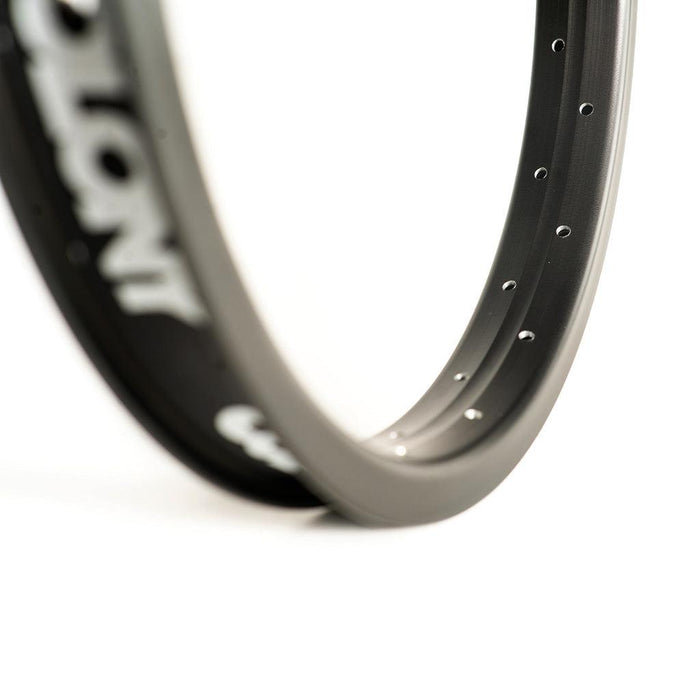 A close up of an affordable Colony Pintour 16 Inch Rim on a white background.